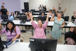 Mérida impulsa licenciaturas gratuitas para mujeres