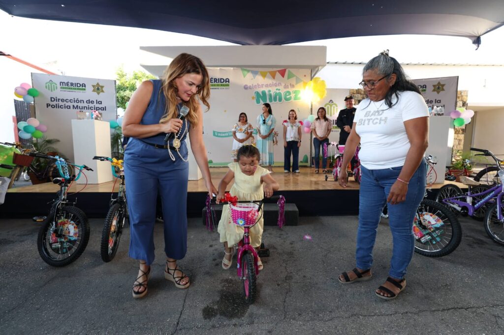Cecilia Patrón impulsa convivencia con familias policiales