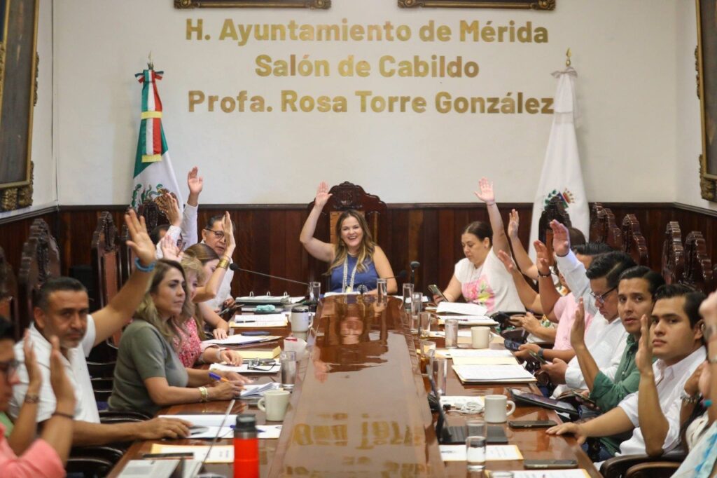 Cabildo de Mérida avala convenios educativos y deportivos