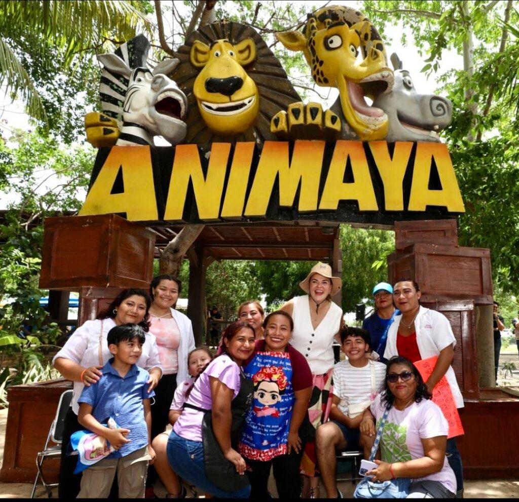 Animaya se llena de color en su aniversario