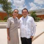 Claudia y Joaquín firman convenio IMSS-Bienestar