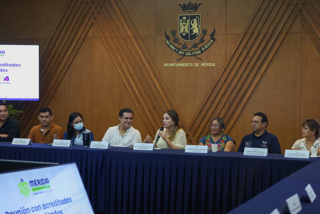 Cecilia Patrón fortalece negocios y empleos en Mérida