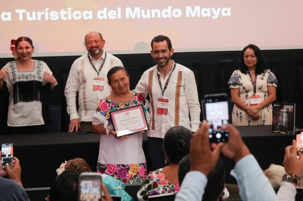 Mundo Maya reconoce a guardianas ancestrales