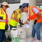 Cecilia Patrón fortalece mujeres con capacitación
