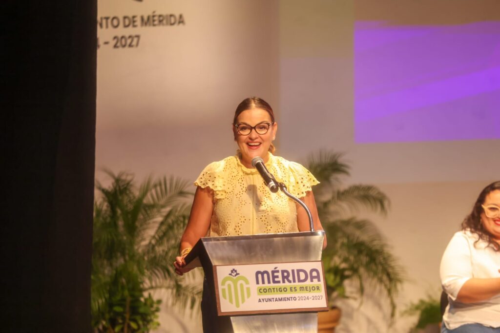 Cecilia Patrón impulsa autoempleo de meridanas