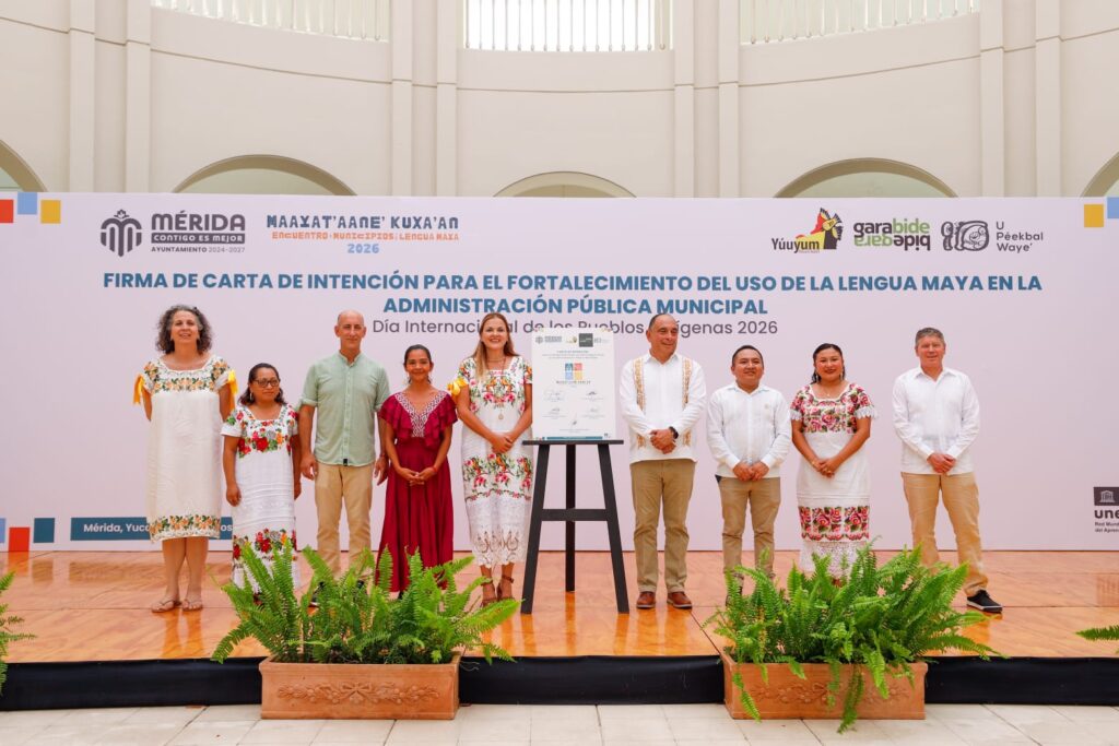 Cecilia Patrón promueve la lengua maya entre municipios