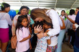 Cecilia Patrón avanza hacia un sistema integral de cuidados