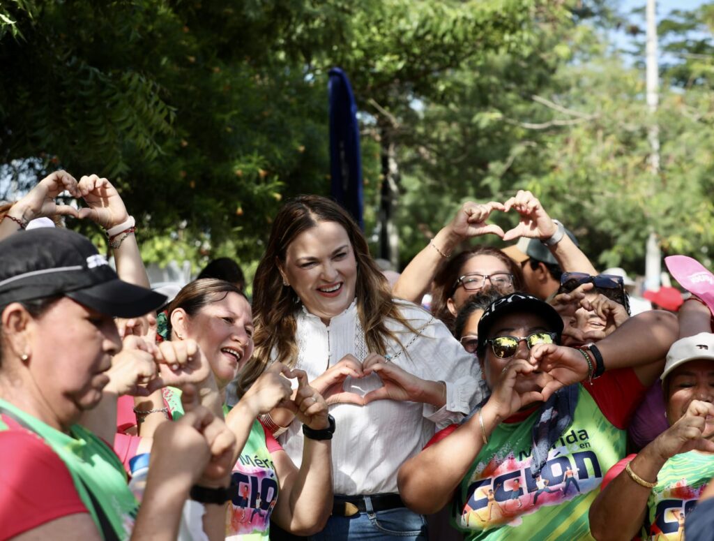 Cecilia Patrón arranca informe con Mérida Enchula