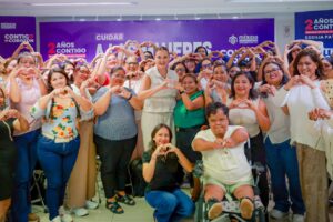 Cecilia Patrón acompaña a primera generación universitaria