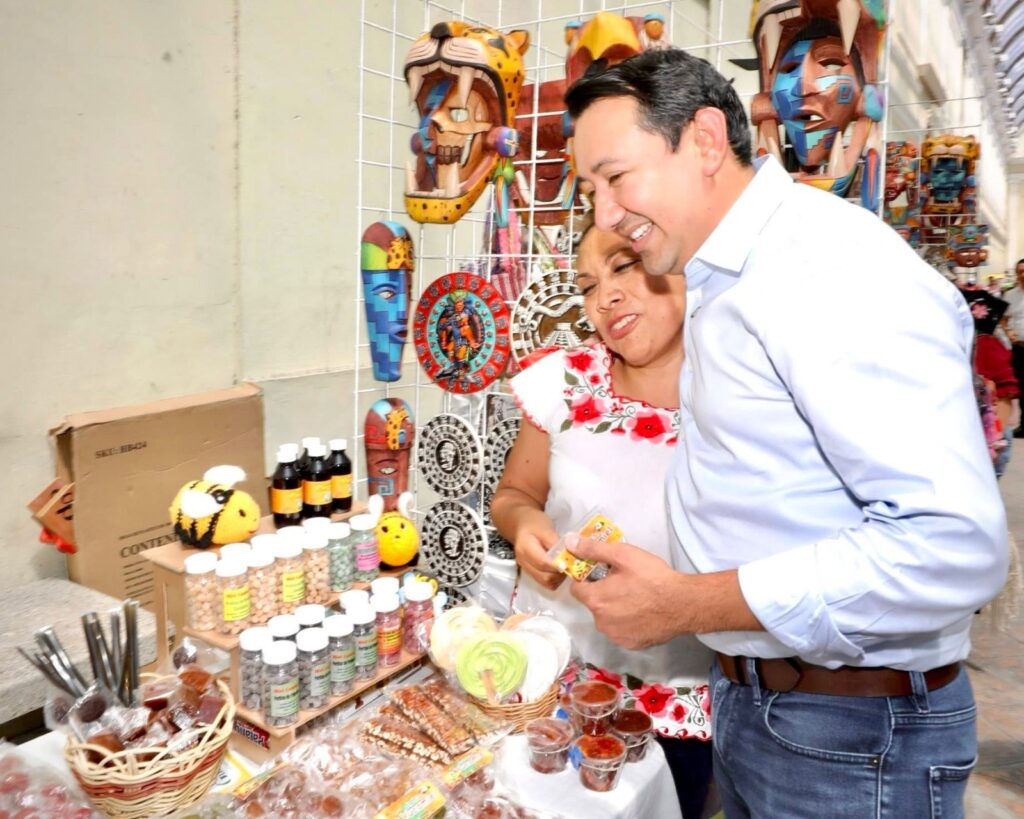 Mercadito Patrio lleva talento local al centro de Mérida