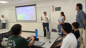 Cecilia Patrón apuesta por jóvenes para transformar Mérida