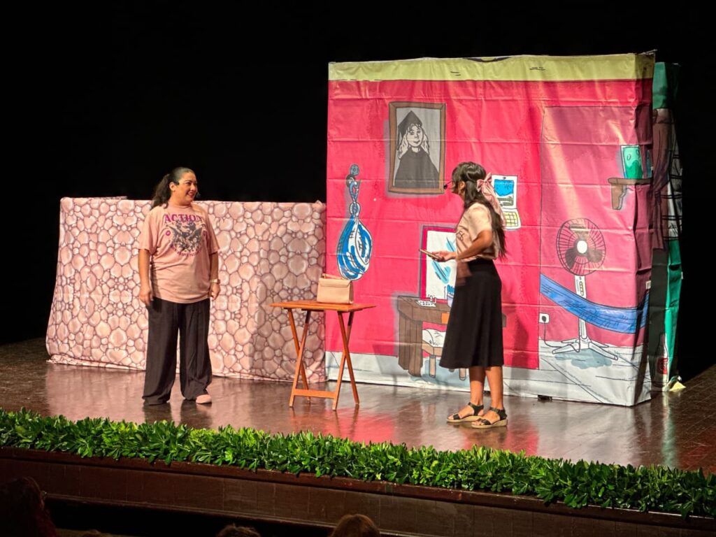 Mérida impulsa prevención de violencias con teatro