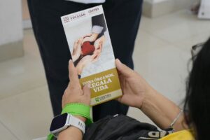 Díaz Mena vincula trasplantes con investigación científica