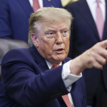 Trump solicita a la Corte Suprema reactivar la construcción del muro fronterizo en Texas