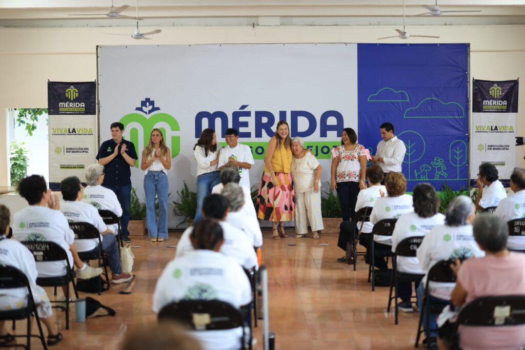 Cecilia Patrón suma espacios para personas mayores