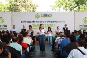 Cecilia Patrón prioriza la vida de trabajadores motociclistas