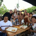 Cecilia Patrón respalda a 36 expositores en la Feria del Panucho